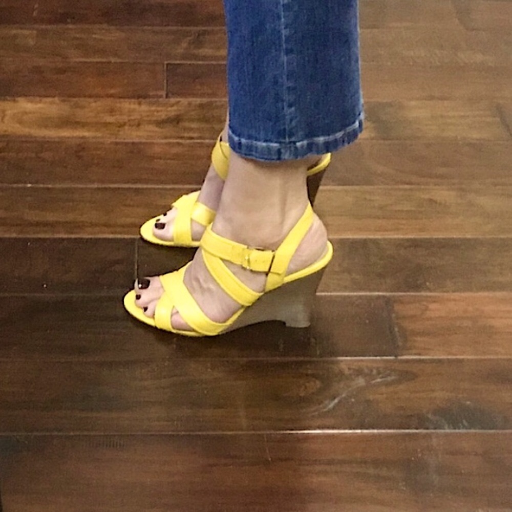 J Crew Shoe Lena Strappy Wood Wedge Sandals Leather Size 7.5 Yellow